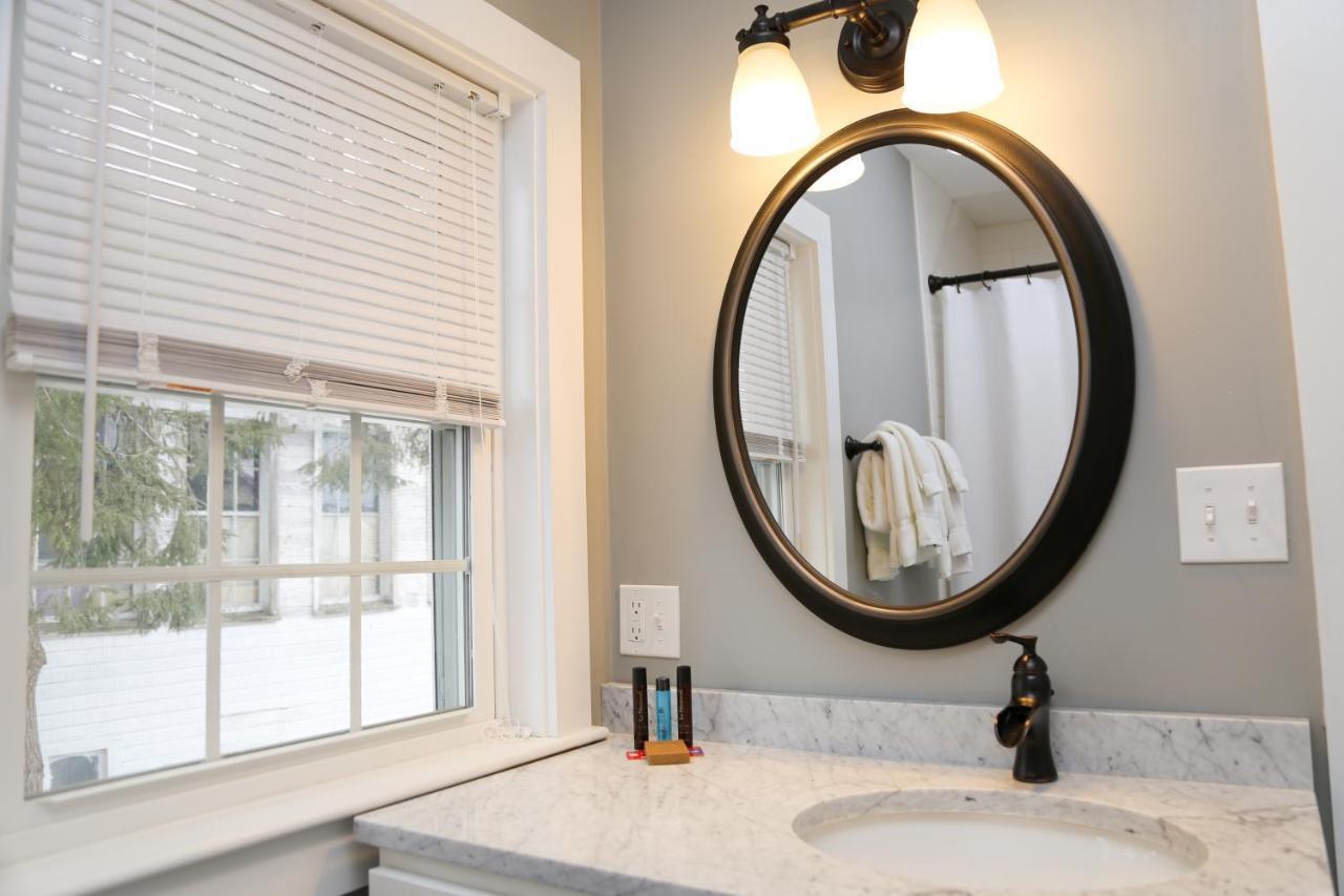 Two Bedroom With Lake View Wolfeboro Extérieur photo